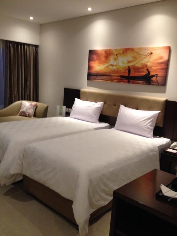 Primebiz Tegal Hotel Exterior foto