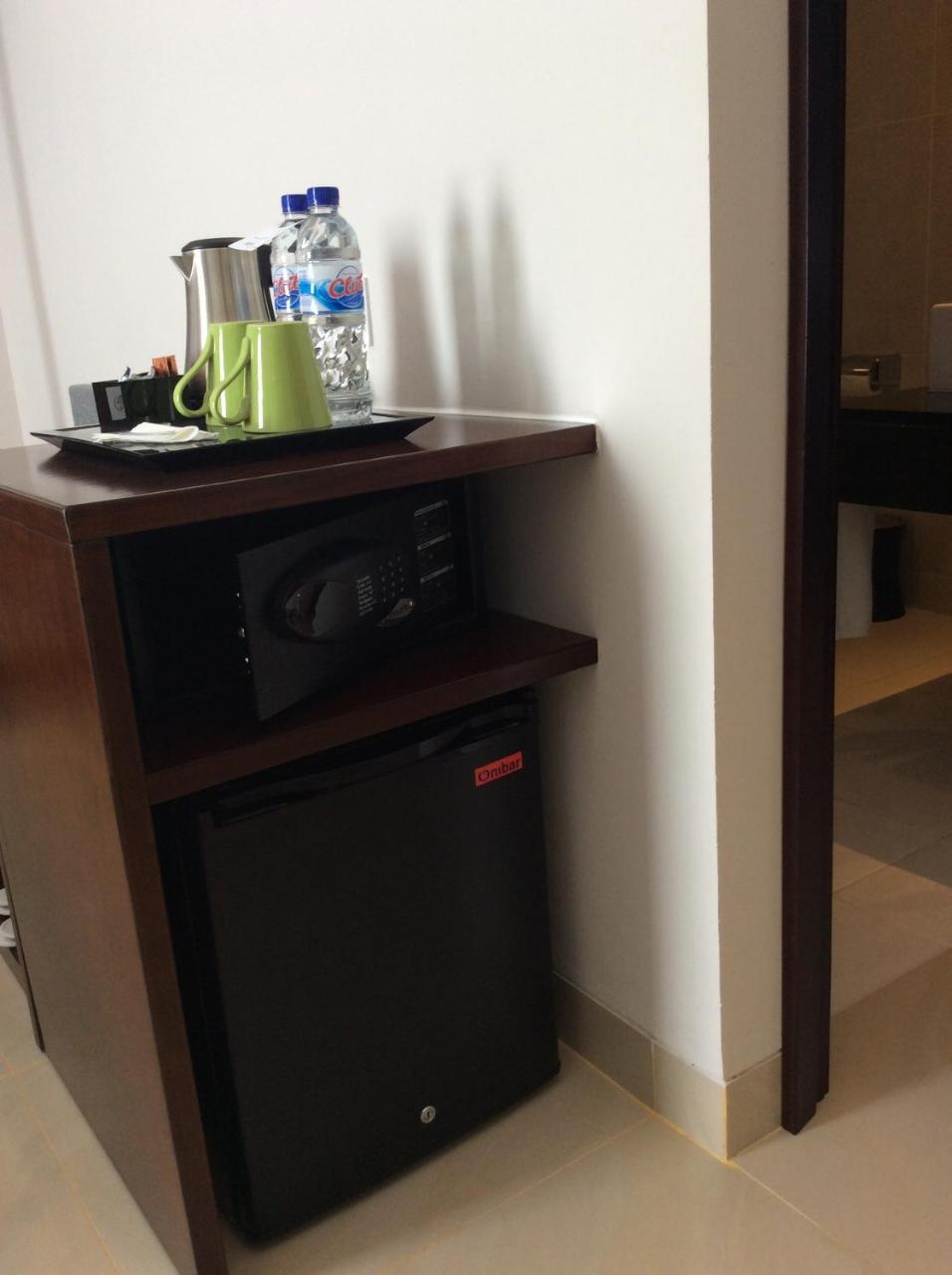 Primebiz Tegal Hotel Exterior foto